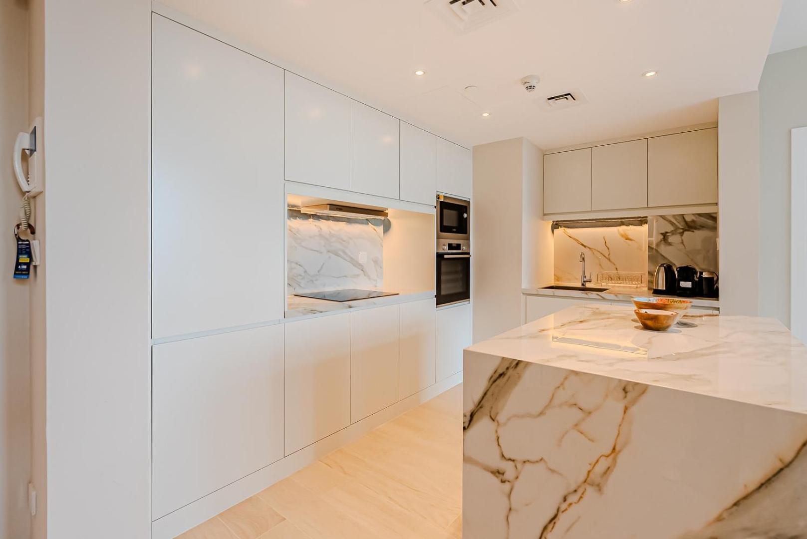 Newly Renovated 1 Bdr In Marina I Bonair I Park Islands Apartment *